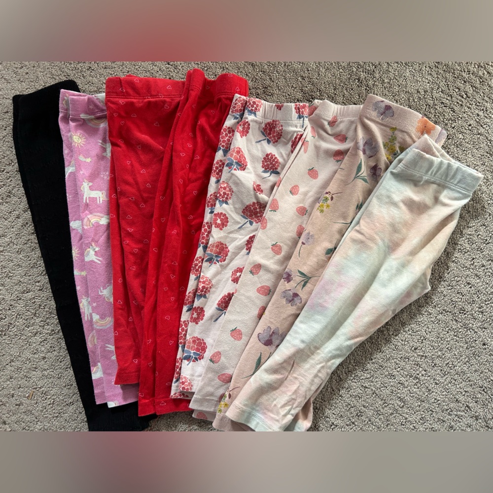 Lot of 8 Pairs of Girl’s Leggings Size 2T